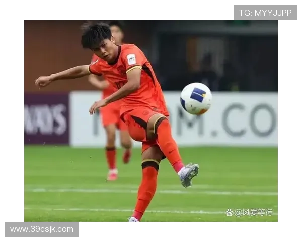 U23国足半场领先彭啸带伤凌空